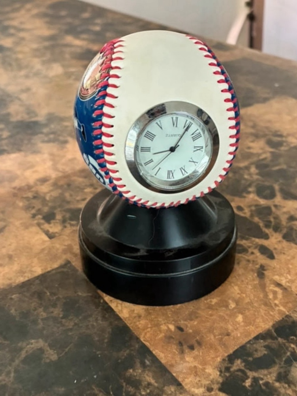 Chicago Cubs Baseball Clock Automatic MLB Rowlings 4800